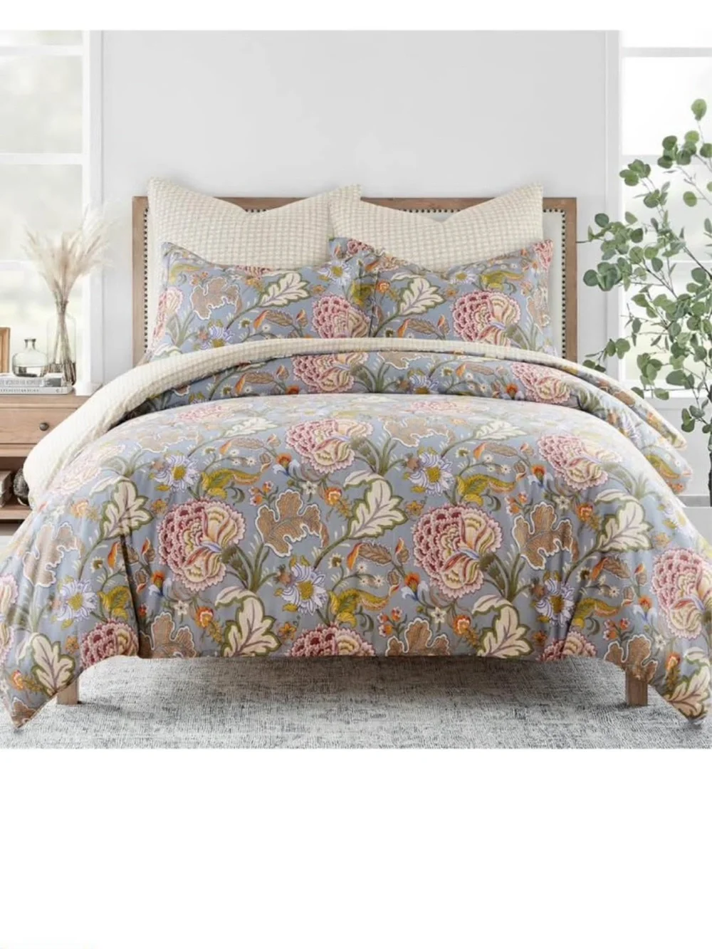 Levtex Home Angelica Reversible King/ Cal King Comforter Set (106x94in)